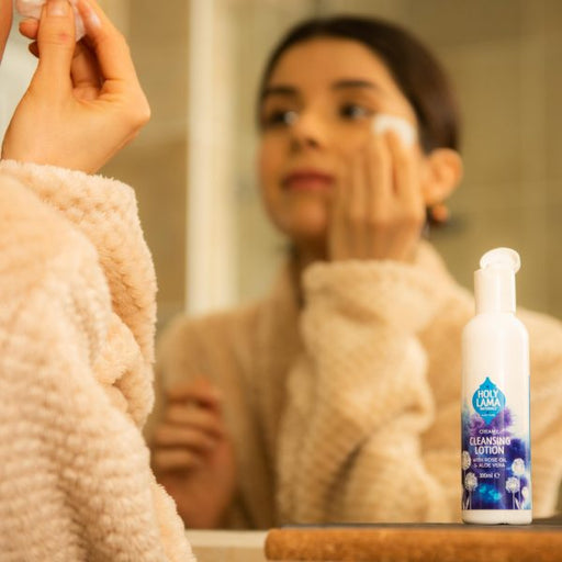 vegan cleansing lotion with rose and aloe vera