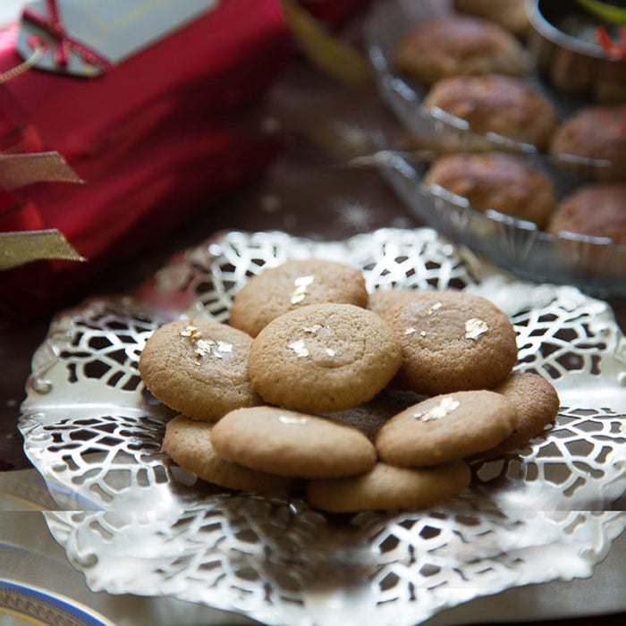 Sliced clementine and clove cookies made with Spice Drops natural extract.